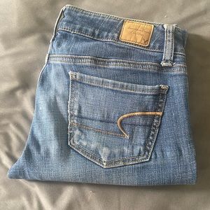 American Eagle, Size 0, dark wash, super comfortable jeans.